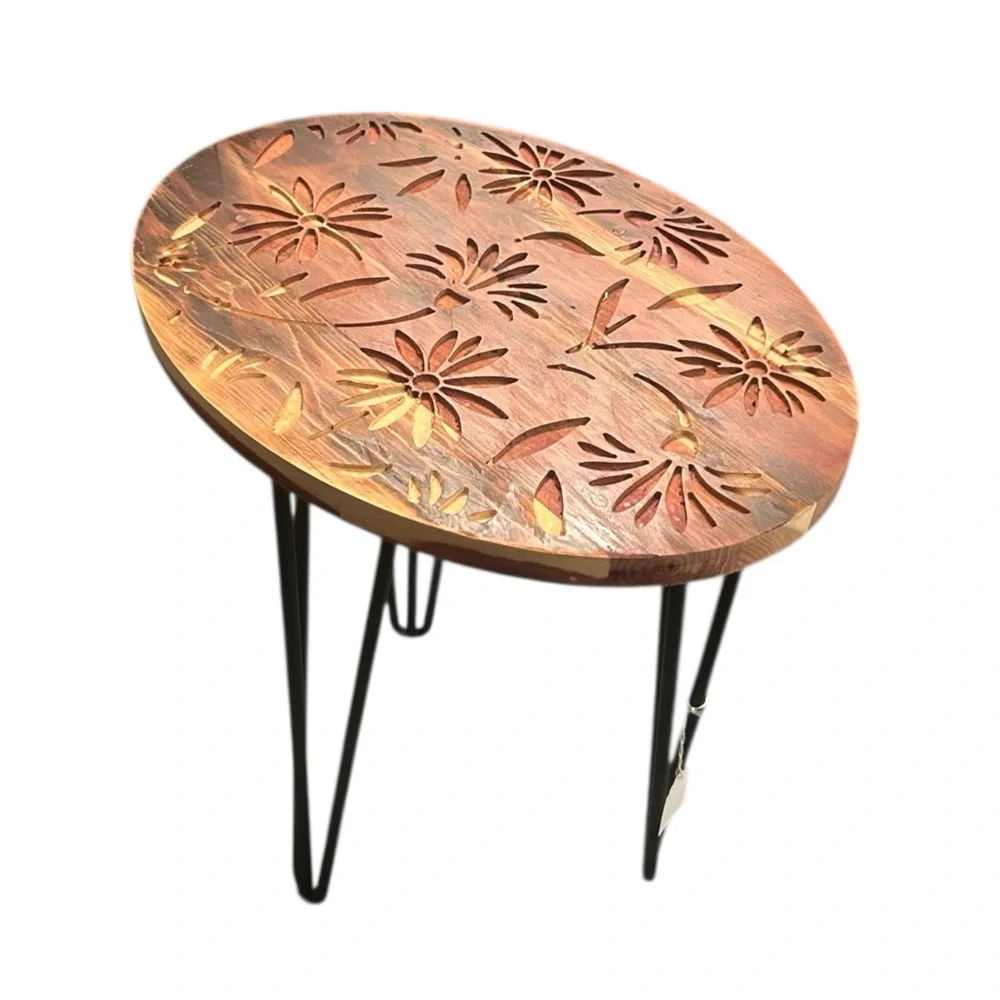 Handmade Wood Flower Pattern Table - Picture 2 of 4